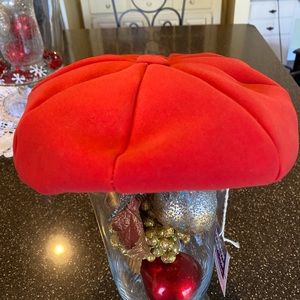 Vintage 1940 - 50’s Red wool hat